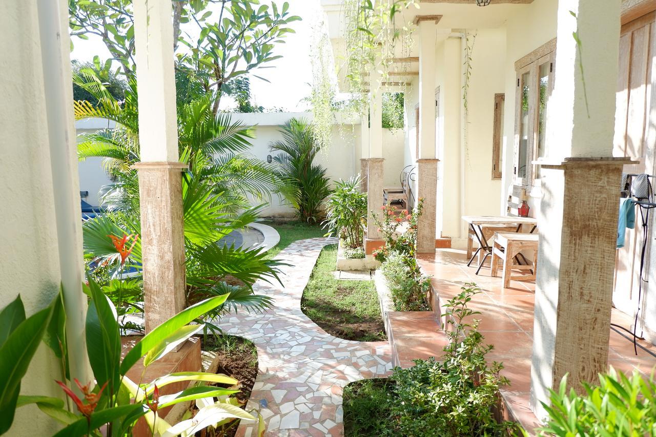 Mango 5 Hotel Amed Екстериор снимка